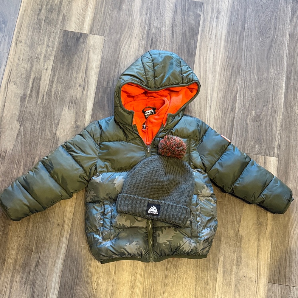 Snozu Kids Puffer Jacket and matching hat - Green and Orange